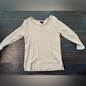Tommy Hilfiger tan and white sweater.